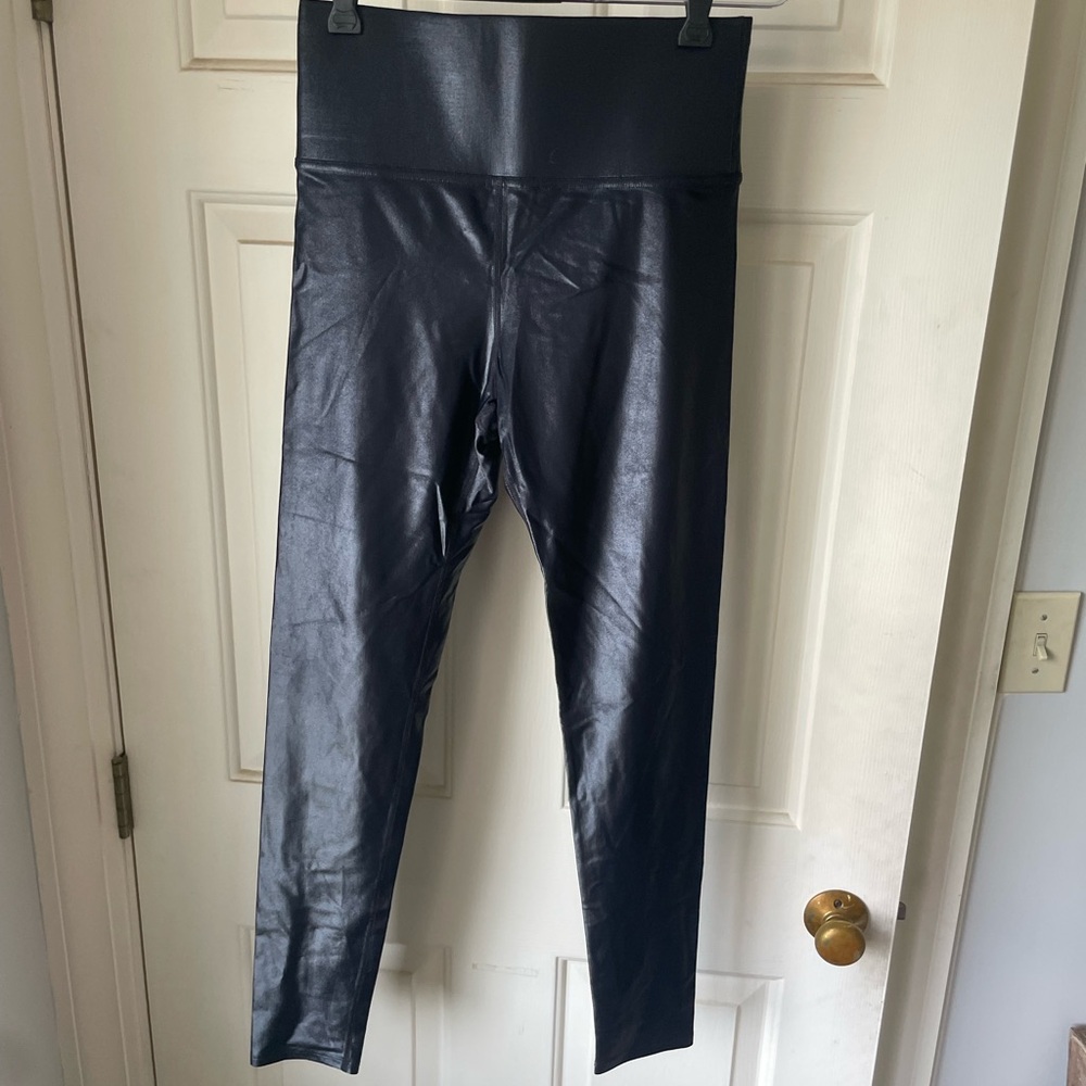 Carbon38 Black Leggings Versatile Activewear - MINT CONDITION